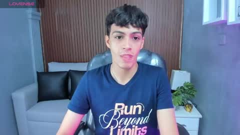 Snapshot of jeremias_1 chatting on May 19, 2026, 7:42 pm JEREMIAS online show from May 19, 2026, 7:42 pm
