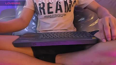 Snapshot of jeremias_1 chatting on May 27, 2026, 10:40 pm JEREMIAS online show from May 27, 2026, 10:40 pm