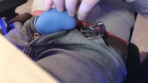 Snapshot of jeremie18cms chatting on February 13, 2025, 8:45 pm Machine Sperme online show from February 13, 2025, 8:45 pm