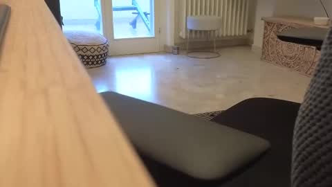 Snapshot of jeremie18cms chatting on March 1, 2025, 3:27 pm Machine Sperme online show from March 1, 2025, 3:27 pm