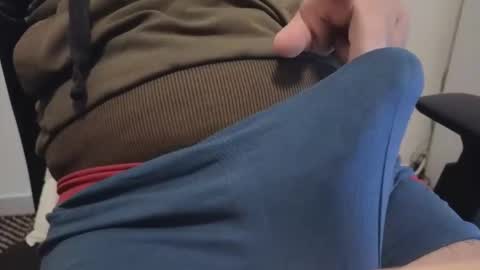 Snapshot of jeremie18cms chatting on November 27, 2025, 9:55 am Machine Sperme online show from November 27, 2025, 9:55 am