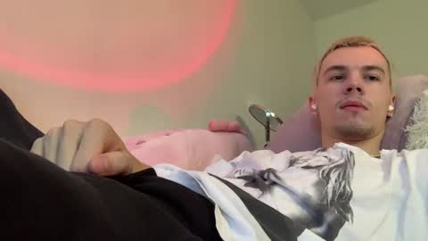 jeremy1scott online show from July 19, 2026, 6:28 am