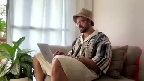 Snapshot of jeremy_harden chatting on July 8, 2026, 12:31 pm Jeremy online show from July 8, 2026, 12:31 pm