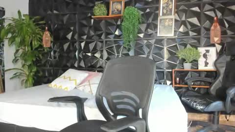 Snapshot of jeremy_wallker chatting on July 18, 2026, 6:12 pm Jeremy online show from July 18, 2026, 6:12 pm