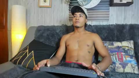 Snapshot of jeremy_wallker chatting on July 31, 2026, 7:02 pm Jeremy online show from July 31, 2026, 7:02 pm