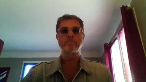 Snapshot of jerflor chatting on June 8, 2026, 4:07 pm jerflor online show from June 8, 2026, 4:07 pm