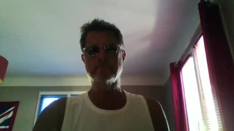Snapshot of jerflor chatting on June 14, 2026, 4:09 pm jerflor online show from June 14, 2026, 4:09 pm