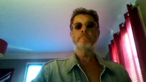 Snapshot of jerflor chatting on June 20, 2026, 2:20 pm jerflor online show from June 20, 2026, 2:20 pm