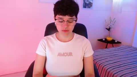 Snapshot of jero_harper1 chatting on September 19, 2025, 2:51 pm jero harper1 online show from September 19, 2025, 2:51 pm