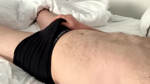 jeromelacroquette online show from November 20, 2025, 10:37 am