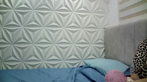 Snapshot of jerryandjessicaa chatting on December 20, 2024, 6:29 am Jess y Jerry online show from December 20, 2024, 6:29 am