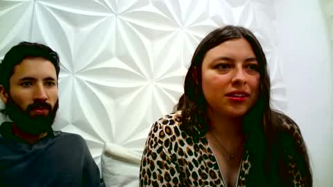 Snapshot of jerryandjessicaa chatting on November 14, 2025, 10:18 pm Jess y Jerry online show from November 14, 2025, 10:18 pm