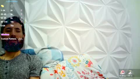 Snapshot of jerryandjessicaa chatting on December 14, 2025, 5:07 pm Jess y Jerry online show from December 14, 2025, 5:07 pm