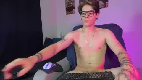 Snapshot of jerrycole_ chatting on September 25, 2025, 1:09 am Angelo online show from September 25, 2025, 1:09 am