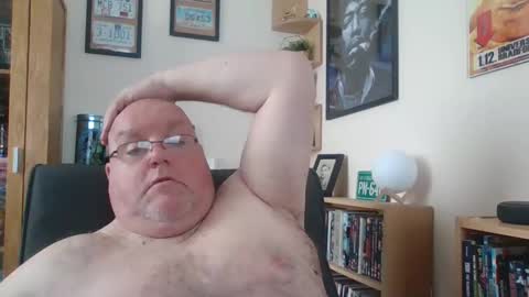 Snapshot of jerseyhammer01 chatting on March 9, 2025, 2:43 pm Harry online show from March 9, 2025, 2:43 pm