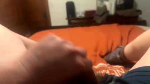 Snapshot of jerswill chatting on December 9, 2024, 11:34 pm Jeremys room chill and puff one enjoy online show from December 9, 2024, 11:34 pm