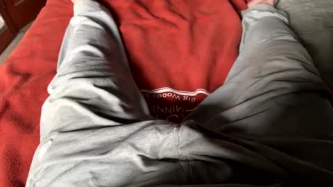 Snapshot of jerswill chatting on December 17, 2024, 4:43 pm Jeremys room chill and puff one enjoy online show from December 17, 2024, 4:43 pm