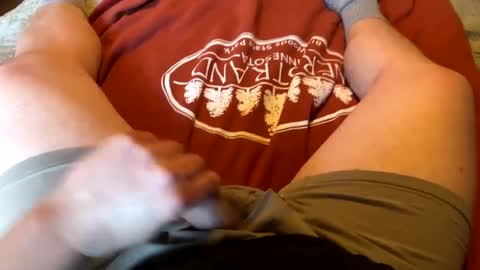 Snapshot of jerswill chatting on February 6, 2025, 9:49 pm Jeremys room chill and puff one enjoy online show from February 6, 2025, 9:49 pm