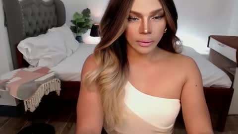 Snapshot of jesie_hot69 chatting on January 14, 2025, 6:02 am jesie_hot69 online show from January 14, 2025, 6:02 am