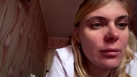 JeslyNomert online show from October 27, 2025, 1:59 pm