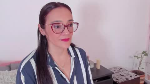 jessica herreraToday I will be your devil and you my victim online show from April 22, 2026, 10:00 pm