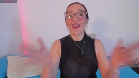 jessica herreraToday I will be your devil and you my victim online show from April 28, 2026, 9:53 pm