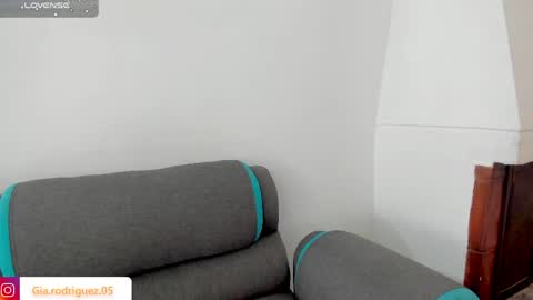 jess_hoffman online show from April 30, 2026, 8:57 pm