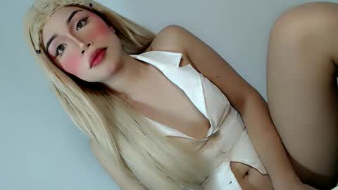 jessalicious1 online show from April 28, 2026, 11:37 am