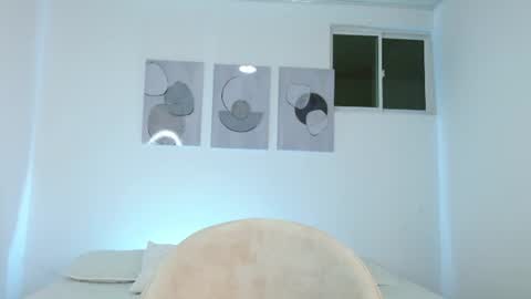 Snapshot of jessdant_luv chatting on June 25, 2026, 4:23 am Hello we are Jesse and Dante. online show from June 25, 2026, 4:23 am