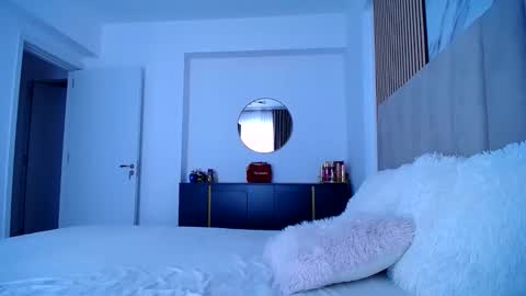 Jess online show from June 4, 2026, 7:03 am