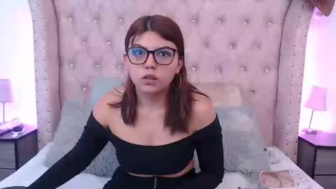 Snapshot of jessica_carter_ chatting on January 27, 2025, 5:15 pm Jessica online show from January 27, 2025, 5:15 pm