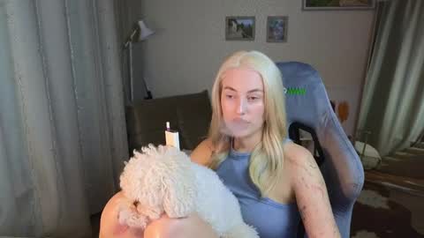 Snapshot of jessica_hanson chatting on February 14, 2025, 4:52 pm Jessy online show from February 14, 2025, 4:52 pm