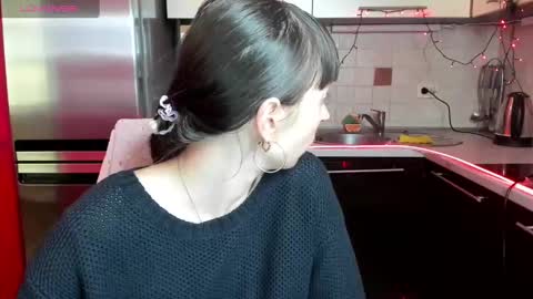 jessicaforris online show from January 30, 2025, 8:01 am