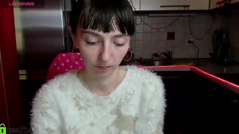 jessicaforris online show from February 28, 2025, 8:31 am