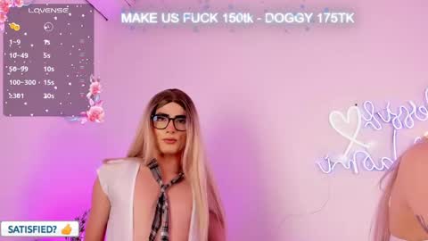 Snapshot of jessicameron chatting on March 12, 2025, 3:02 am JESSI AND NAOMI online show from March 12, 2025, 3:02 am