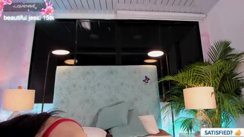 JESSI AND NAOMI online show from May 2, 2026, 1:54 am
