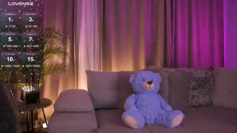 Jess online show from July 27, 2026, 3:35 am
