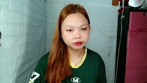 Snapshot of jessiefoxx0 chatting on April 13, 2026, 4:51 am Jessie online show from April 13, 2026, 4:51 am