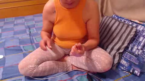 jessiestar3 online show from May 2, 2026, 4:06 am