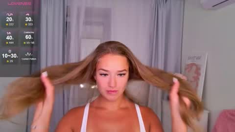 Snapshot of jessiestarz chatting on September 12, 2025, 2:17 pm Jessi online show from September 12, 2025, 2:17 pm