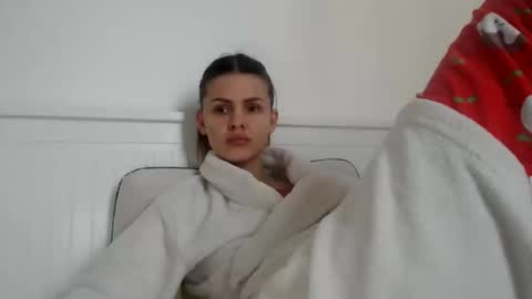 jessieryan online show from February 12, 2025, 12:44 pm