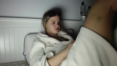 jessieryan online show from December 4, 2025, 4:27 pm