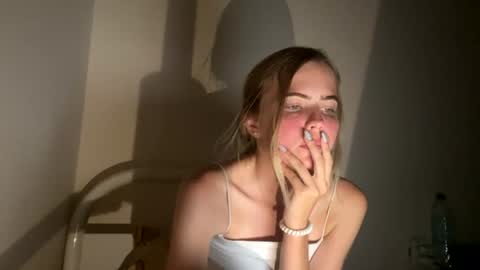 Snapshot of jessika_evans chatting on July 27, 2026, 9:33 pm jessika_evans online show from July 27, 2026, 9:33 pm