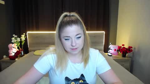 Jess online show from December 2, 2025, 7:36 am