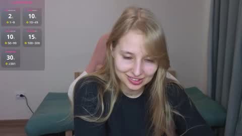 Snapshot of jessy_comely chatting on May 15, 2026, 2:13 pm Jessy online show from May 15, 2026, 2:13 pm