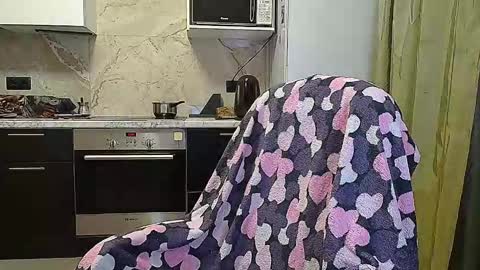 Snapshot of jessy_yng chatting on October 13, 2025, 12:05 pm jessy_yng online show from October 13, 2025, 12:05 pm