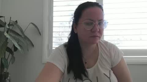 Snapshot of jessyqueen55 chatting on May 27, 2026, 3:03 am OnlyJessy online show from May 27, 2026, 3:03 am