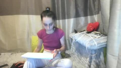 Snapshot of jessystarrr chatting on November 3, 2025, 5:03 pm Jessy online show from November 3, 2025, 5:03 pm
