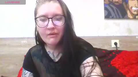 Snapshot of jessystoune1 chatting on February 13, 2025, 9:09 am Bye everyone i cant see any reason to stay here wish u luck online show from February 13, 2025, 9:09 am