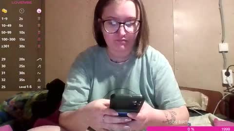 Snapshot of jessystoune1 chatting on September 30, 2025, 8:08 am Bye everyone i cant see any reason to stay here wish u luck online show from September 30, 2025, 8:08 am